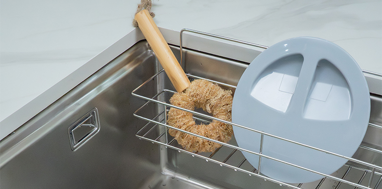 Chậu rửa bát 1 hố Kluger KY8045ST Plus có giỏ đựng đồ đa năng Chậu rửa bát 1 hố Kluger KY8045ST Plus có giỏ đựng đồ đa năng