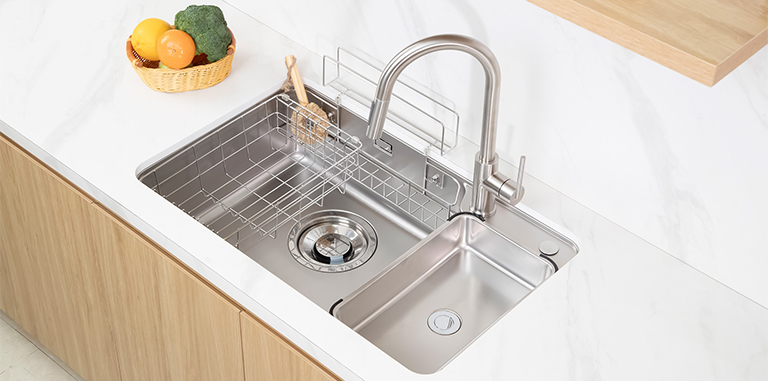 Tích hợp phụ kiện tiện nghi trên chậu rửa bát Kluger KH8050FS Plus Tích hợp phụ kiện tiện nghi trên chậu rửa bát Kluger KH8050FS Plus